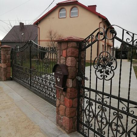 Róża Apartamento Zelistrzewo Exterior foto