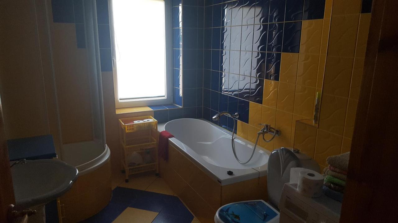 Róża Apartamento Zelistrzewo Exterior foto
