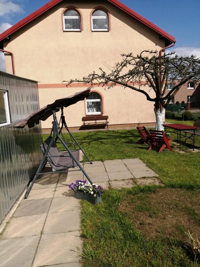 Róża Apartamento Zelistrzewo Exterior foto